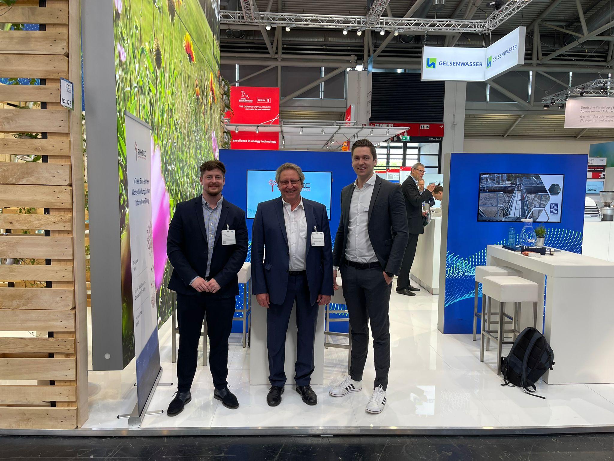 Benedikt Hirschfelder, Dr. Peter Markus, Nils Huenemeier auf der IFAT 